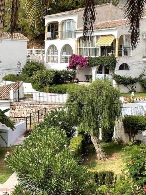 شقة Lux 2 Kmr App Stella Blanca Met Zwembaden Airco En Zeezicht فوينخيرولا المظهر الخارجي الصورة