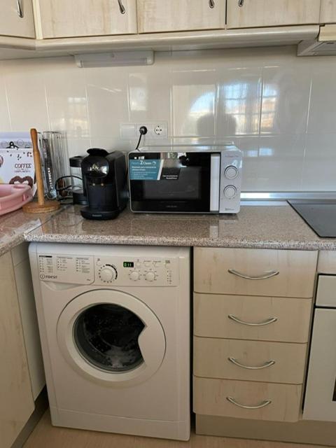 شقة Lux 2 Kmr App Stella Blanca Met Zwembaden Airco En Zeezicht فوينخيرولا المظهر الخارجي الصورة